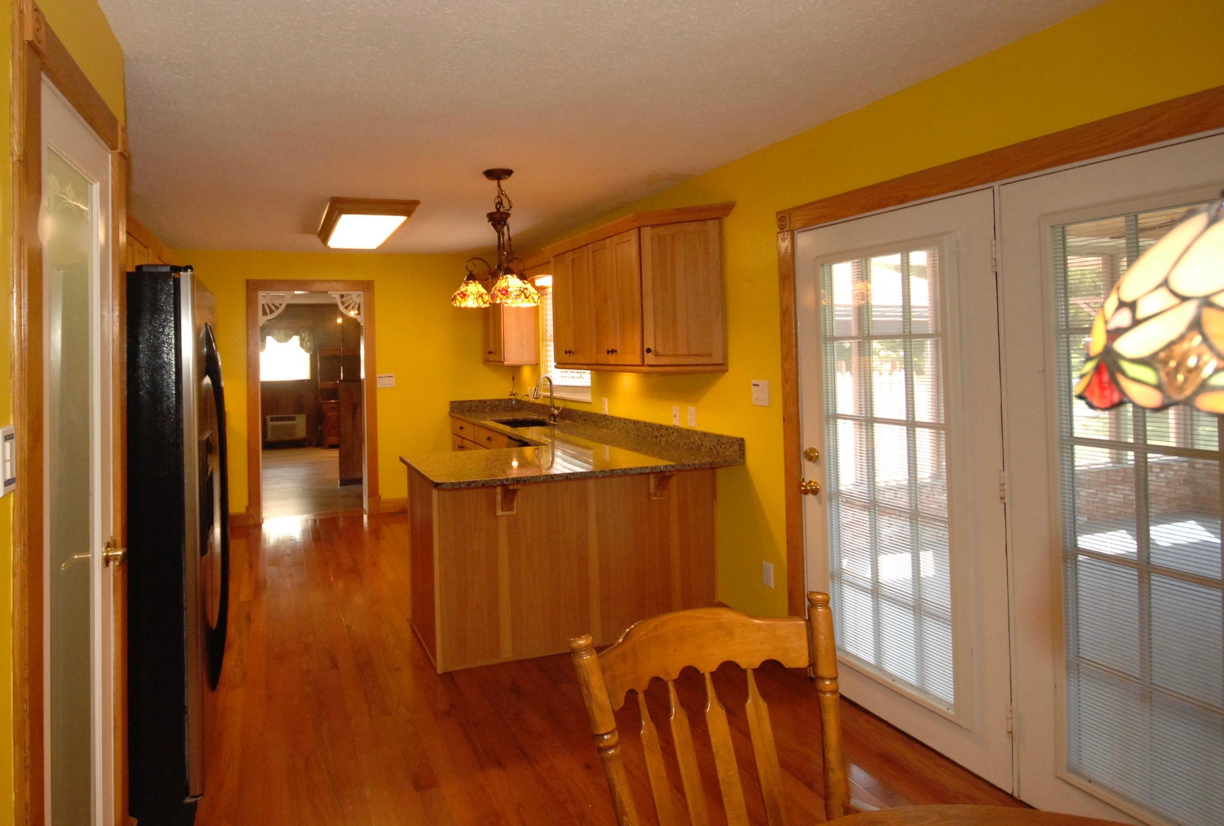 2408 Cunningham Road Knoxville, TN 37918 - Photo 8 of 30 015