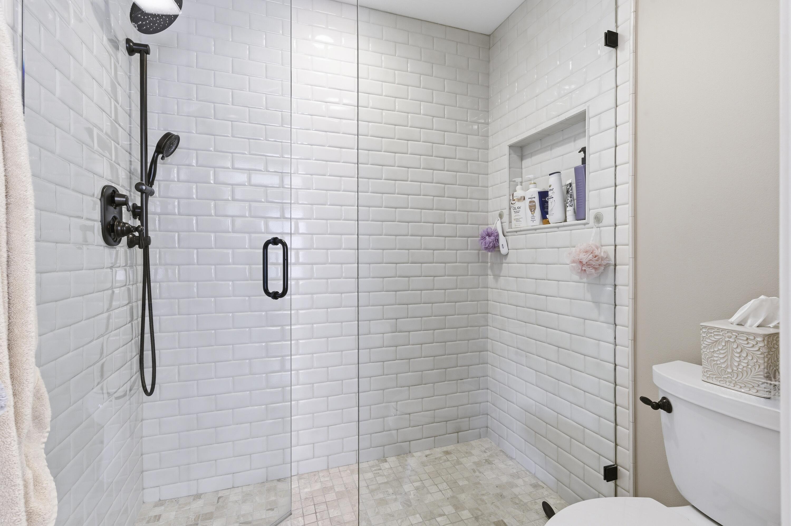 18234 Blue Lake Way Boca Raton, FL 33498 - Photo 11 of 35 18234_Blue_Lake_Way_Boca_Raton_009