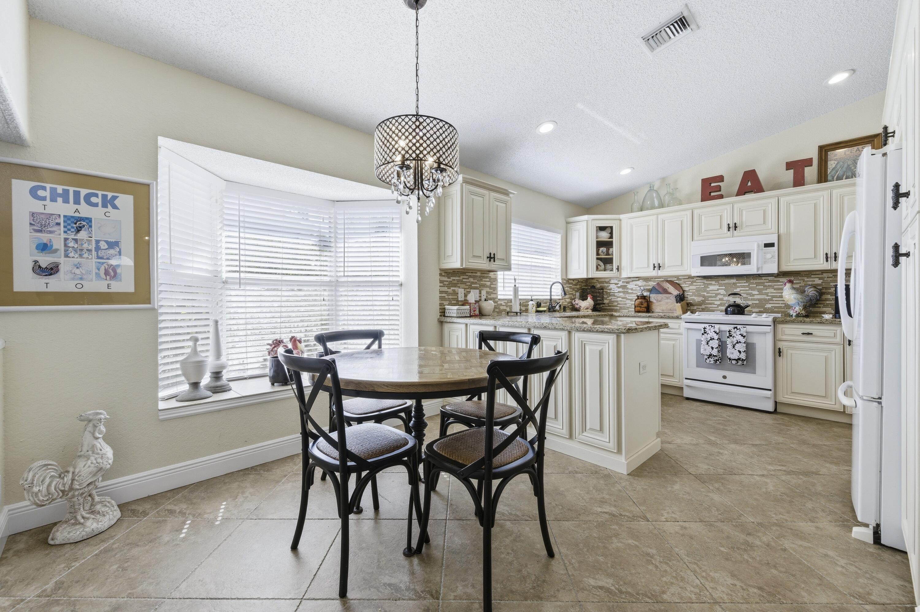 18234 Blue Lake Way Boca Raton, FL 33498 - Photo 4 of 35 18234_Blue_Lake_Way_Boca_Raton_002