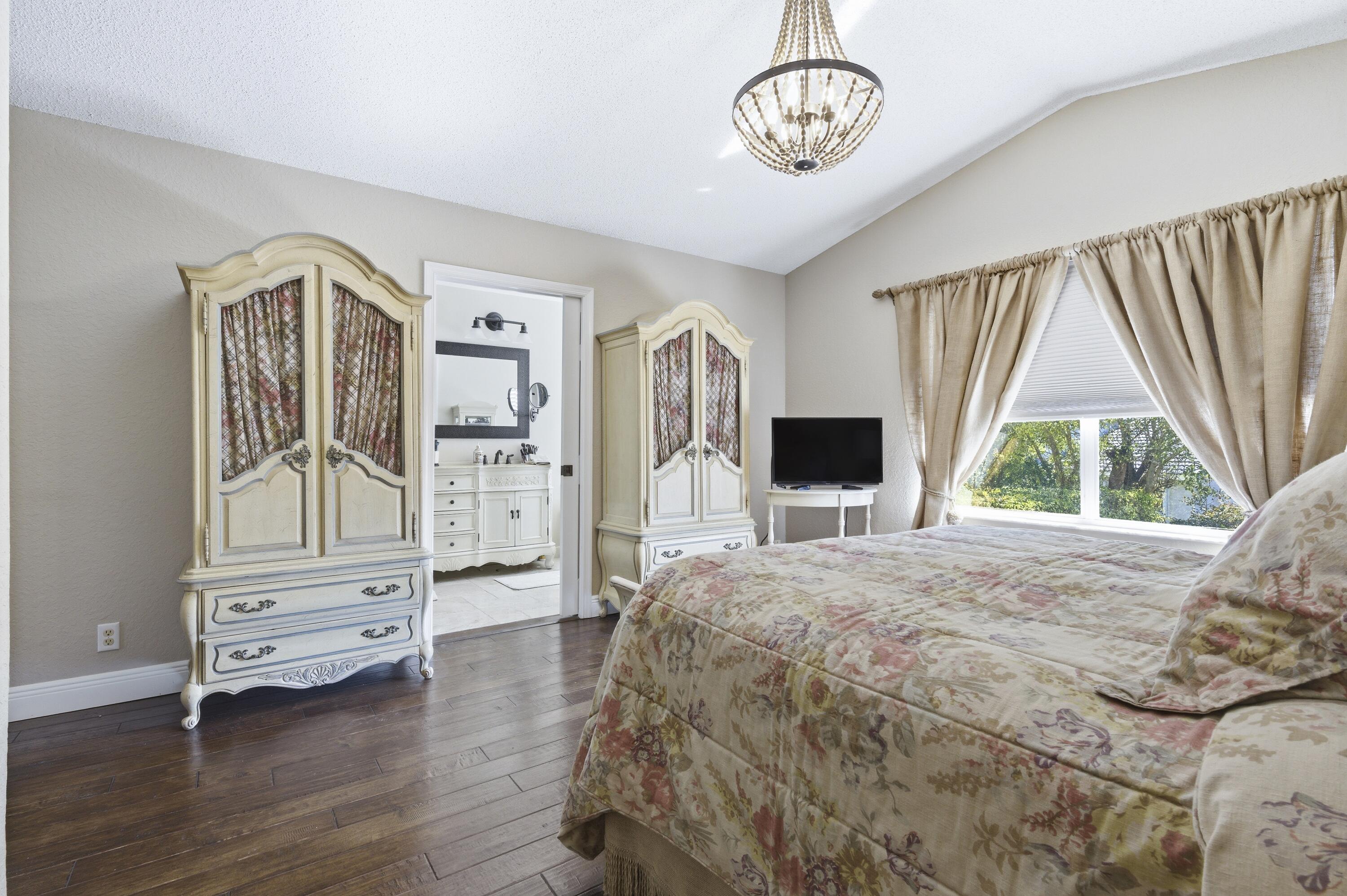 18234 Blue Lake Way Boca Raton, FL 33498 - Photo 10 of 35 18234_Blue_Lake_Way_Boca_Raton_008