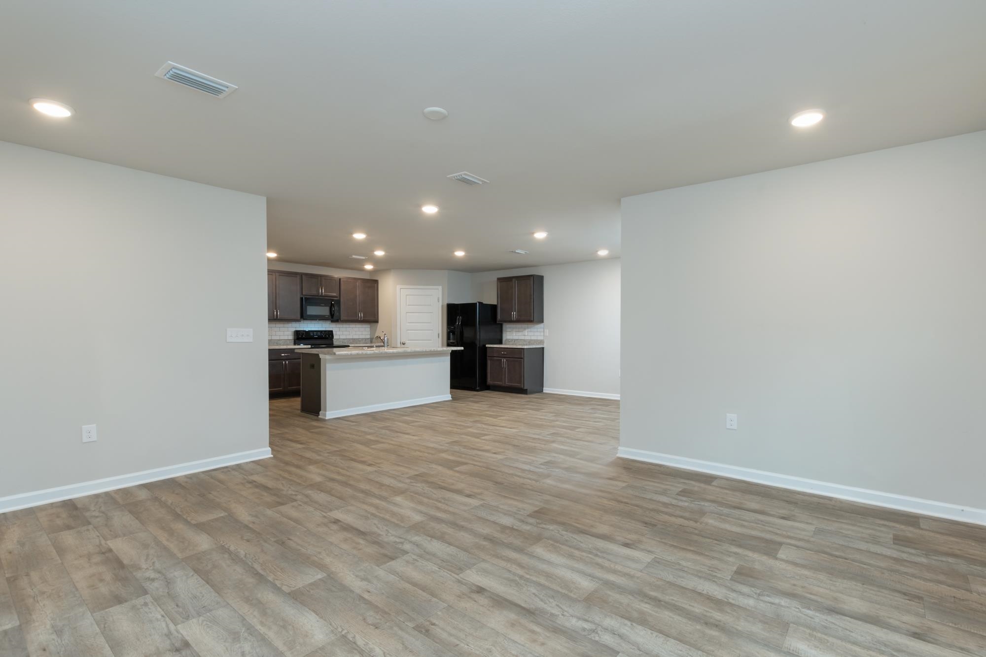 1386 Majesty Loop Foley, AL 36535 - Photo 10 of 30