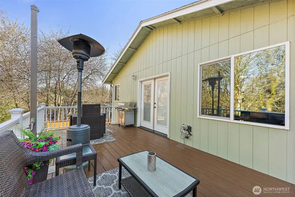 $839,000 | 1312 203rd Avenue East, Lake Tapps, WA 98391