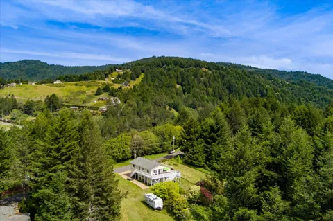 $699,000 | 520 Redwood Road, Whitethorn, CA 95589
