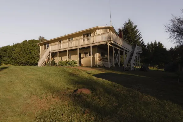 $699,000 | 520 Redwood Road, Whitethorn, CA 95589