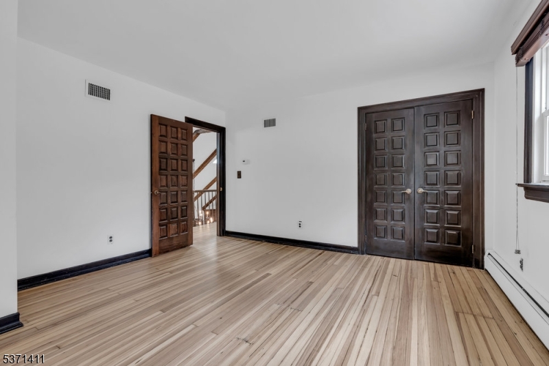 8 Crosby Lane Oakland, NJ 07436 - Photo 27 of 41