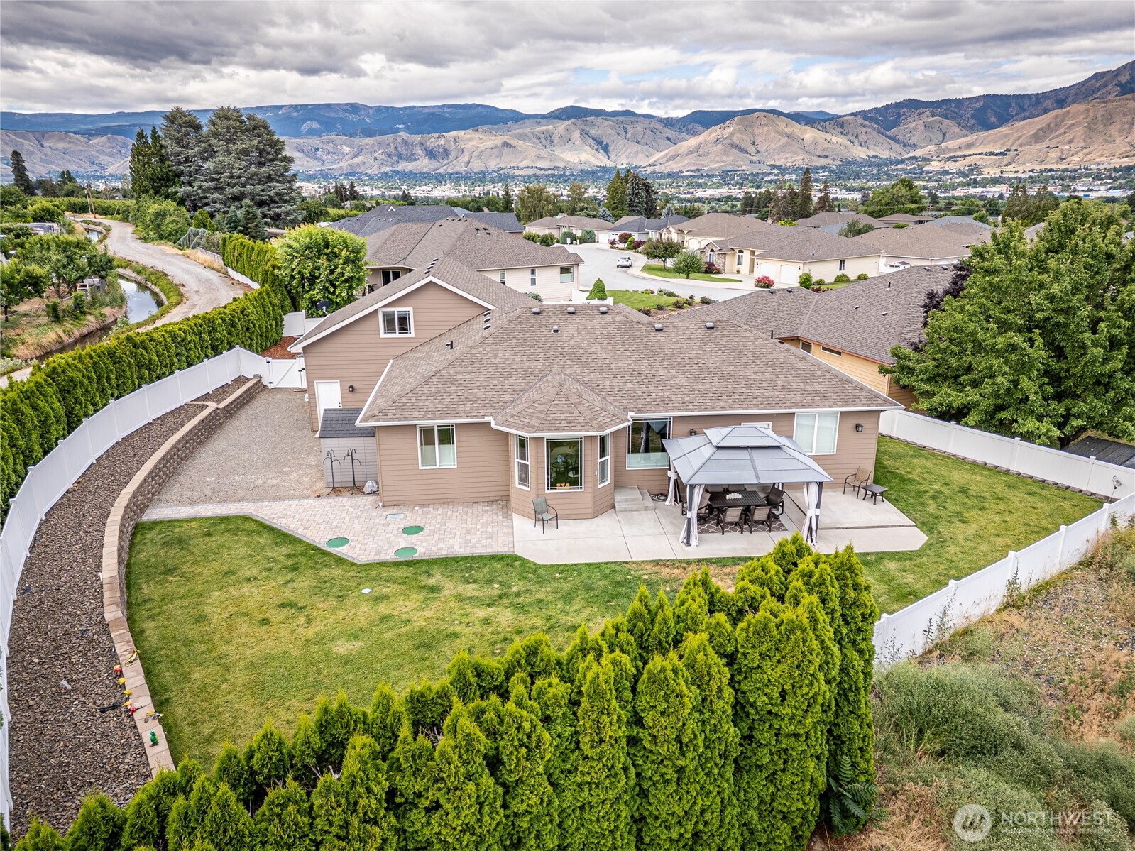 87 Springhill Drive East Wenatchee, WA 98802 - Photo 38 of 39