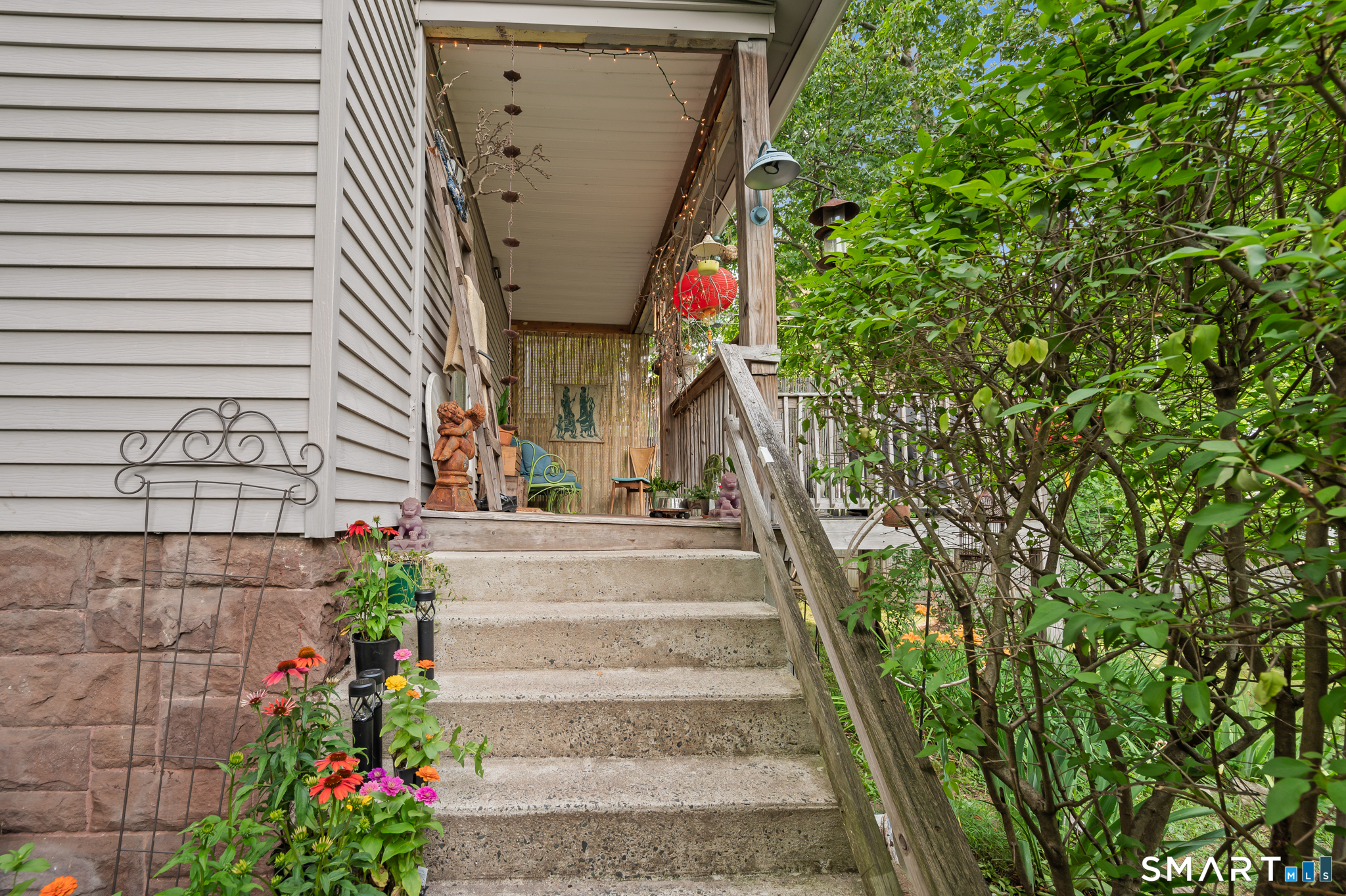 598 High Street Middletown, CT 06457 - Photo 22 of 27