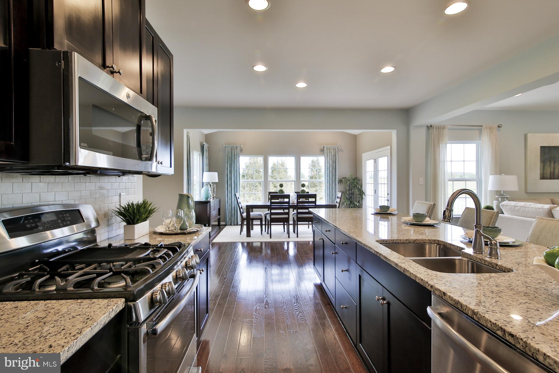 3902 Briggs Run Way Accokeek, MD 20607 - Photo 3 of 22 Kitchen