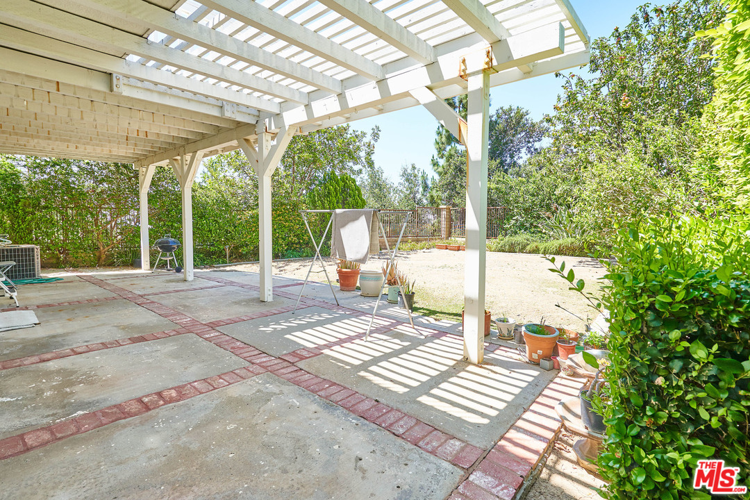 19741 Kilfinan Street Porter Ranch, CA 91326 - Photo 12 of 15 Gallery Image 12