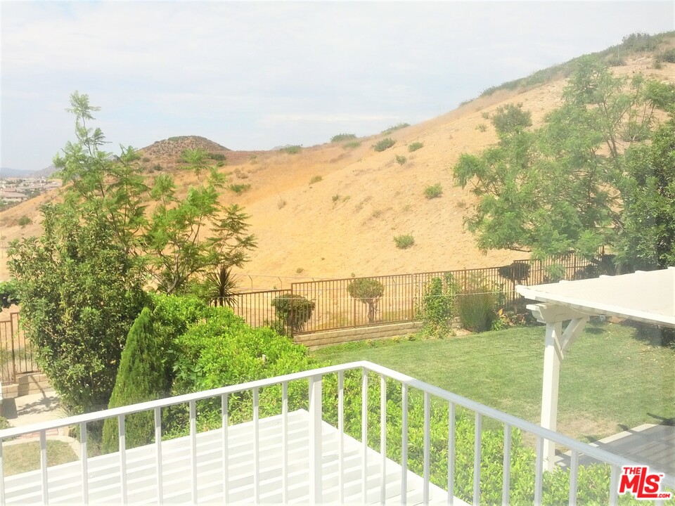 19741 Kilfinan Street Porter Ranch, CA 91326 - Photo 14 of 15 Gallery Image 14