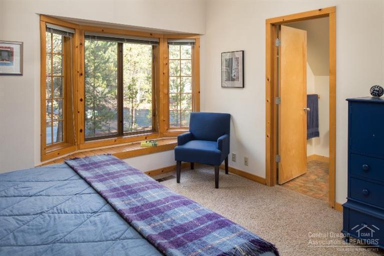 36 Circle 4 Ranch Circle Sunriver, OR 97707 - Photo 10 of 19 Additional Photo