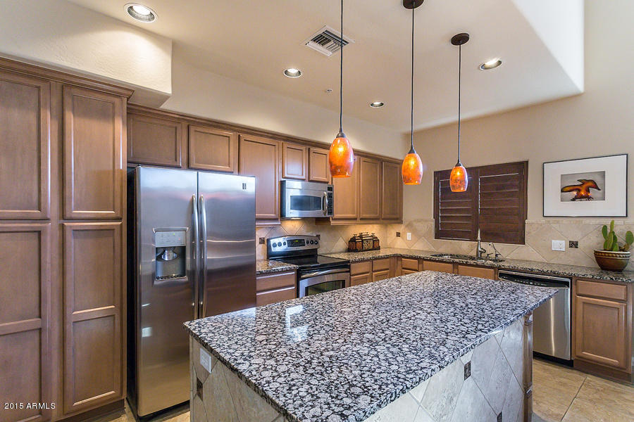 3935 East Rough Rider Road, Unit 1174 Phoenix, AZ 85050 - Photo 4 of 9 3935 E Rough Rider Unit 1174-7