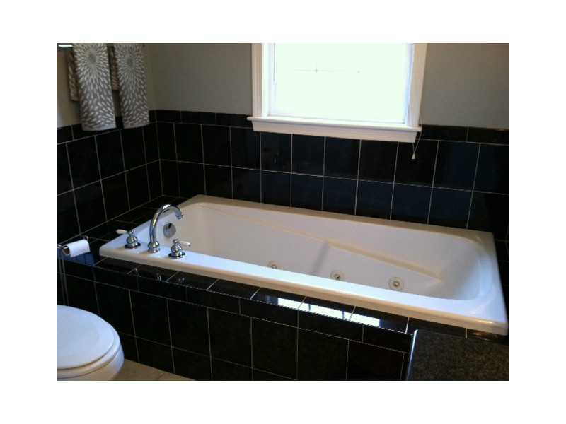 5 Waterman Farm Road Cumberland, RI 02864 - Photo 8 of 20 Master Bath/Spa.