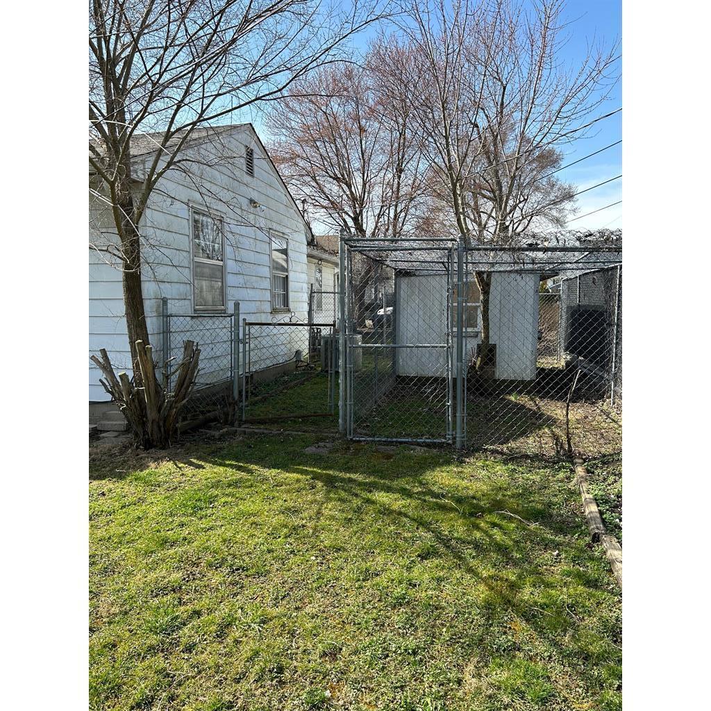 700 Center Street Franklin, IN 46131 - Photo 3 of 12