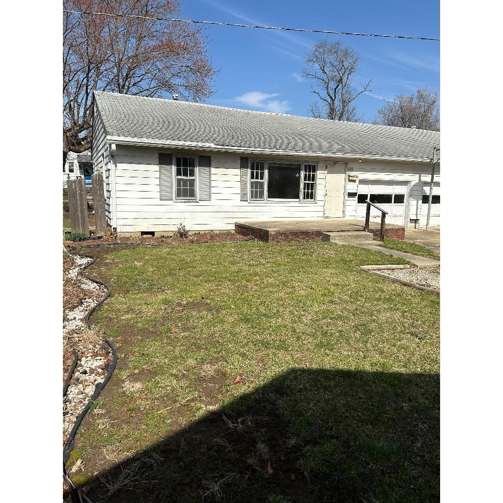 700 Center Street Franklin, IN 46131 - Photo 4 of 12