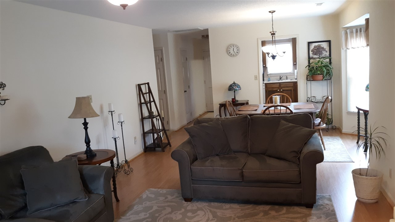 5608 Darrow Drive Raleigh, NC 27612 - Photo 5 of 18 Living Room