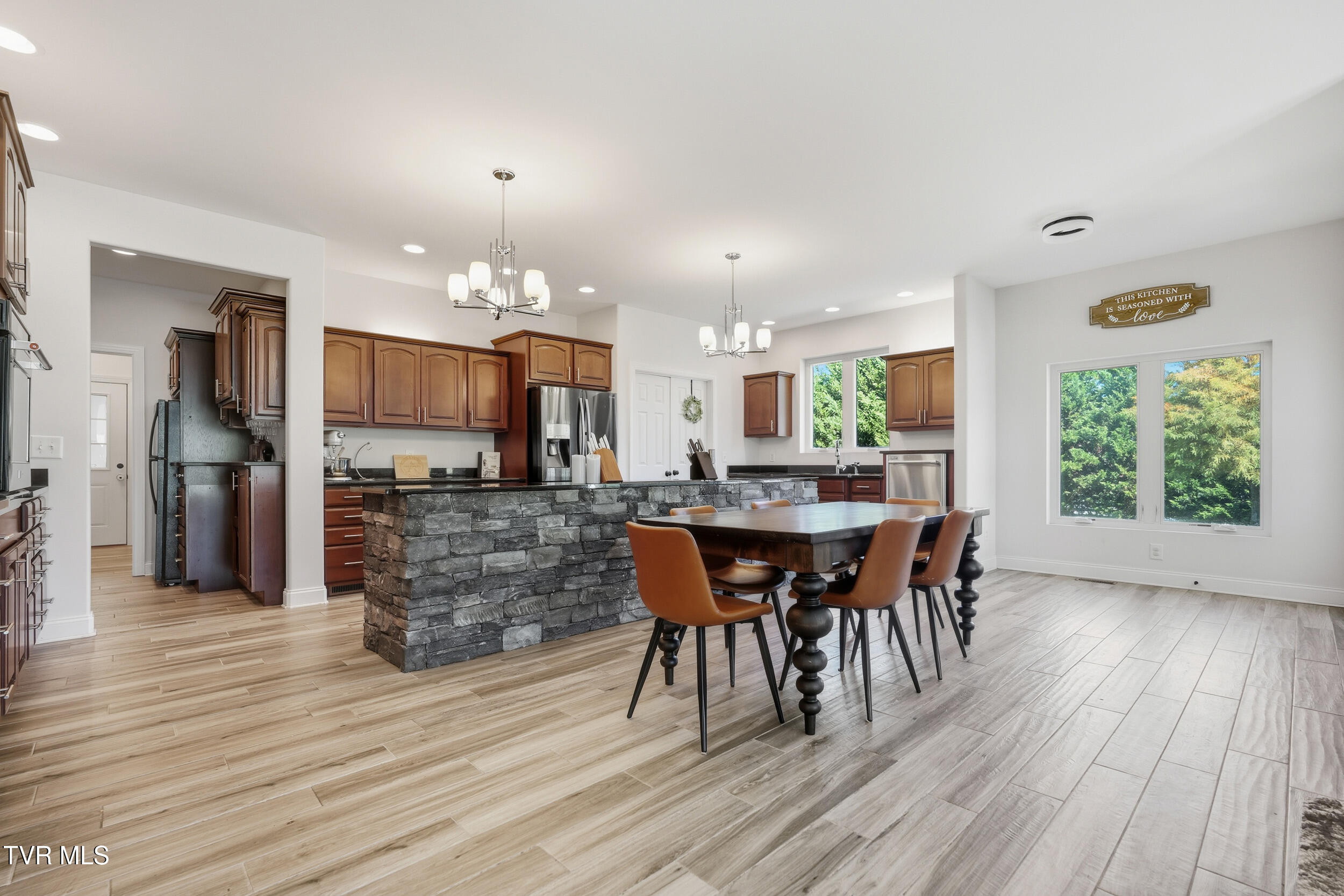 534 Buckingham Road Gray, TN 37615 - Photo 11 of 75 Kitchen / Gathering