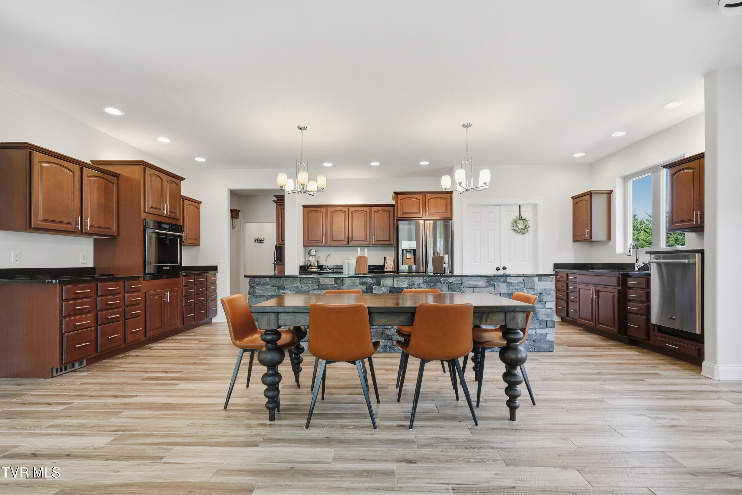 534 Buckingham Road Gray, TN 37615 - Photo 13 of 75 Kitchen / Gathering