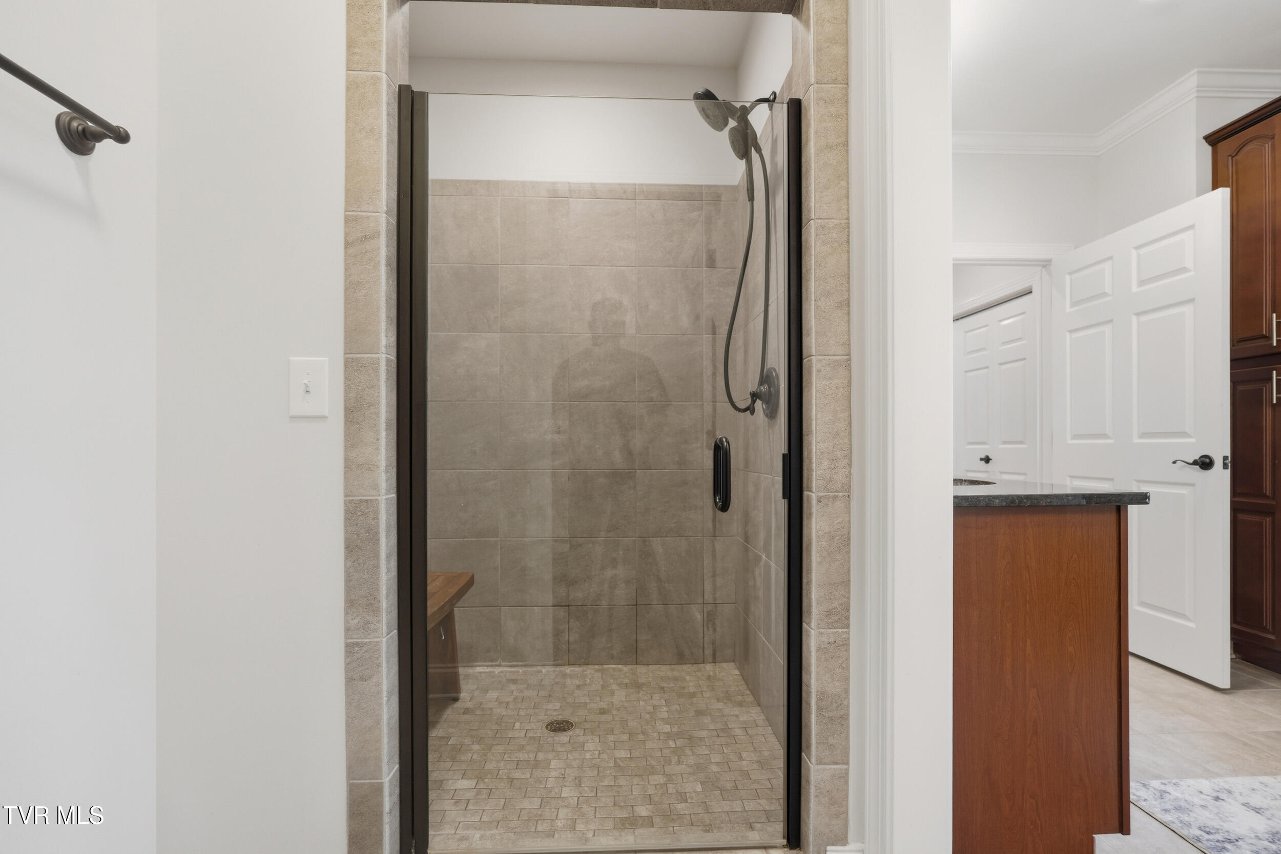 534 Buckingham Road Gray, TN 37615 - Photo 29 of 75 En Suite