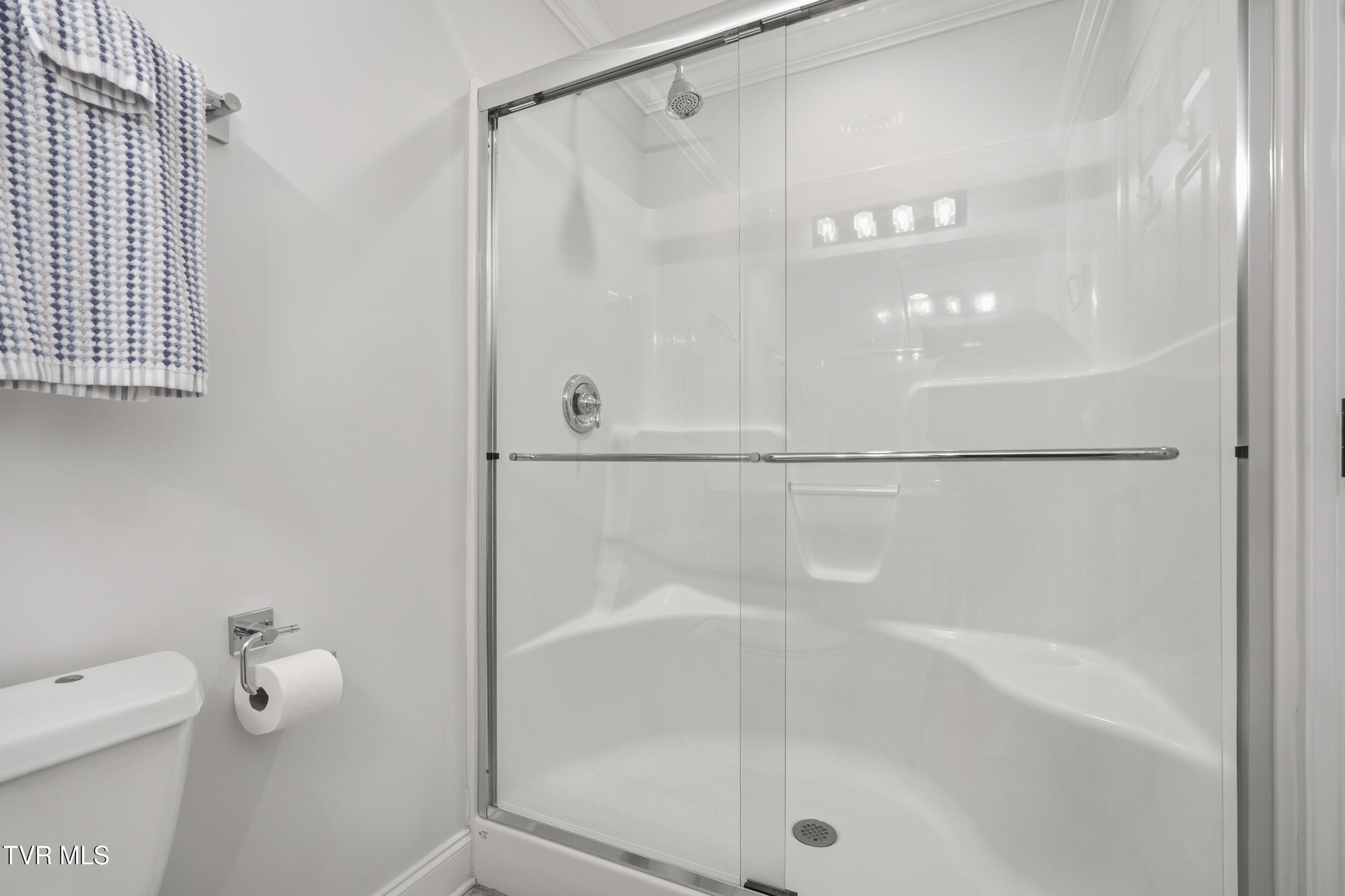 534 Buckingham Road Gray, TN 37615 - Photo 54 of 75 Bedroom 4 En Suite