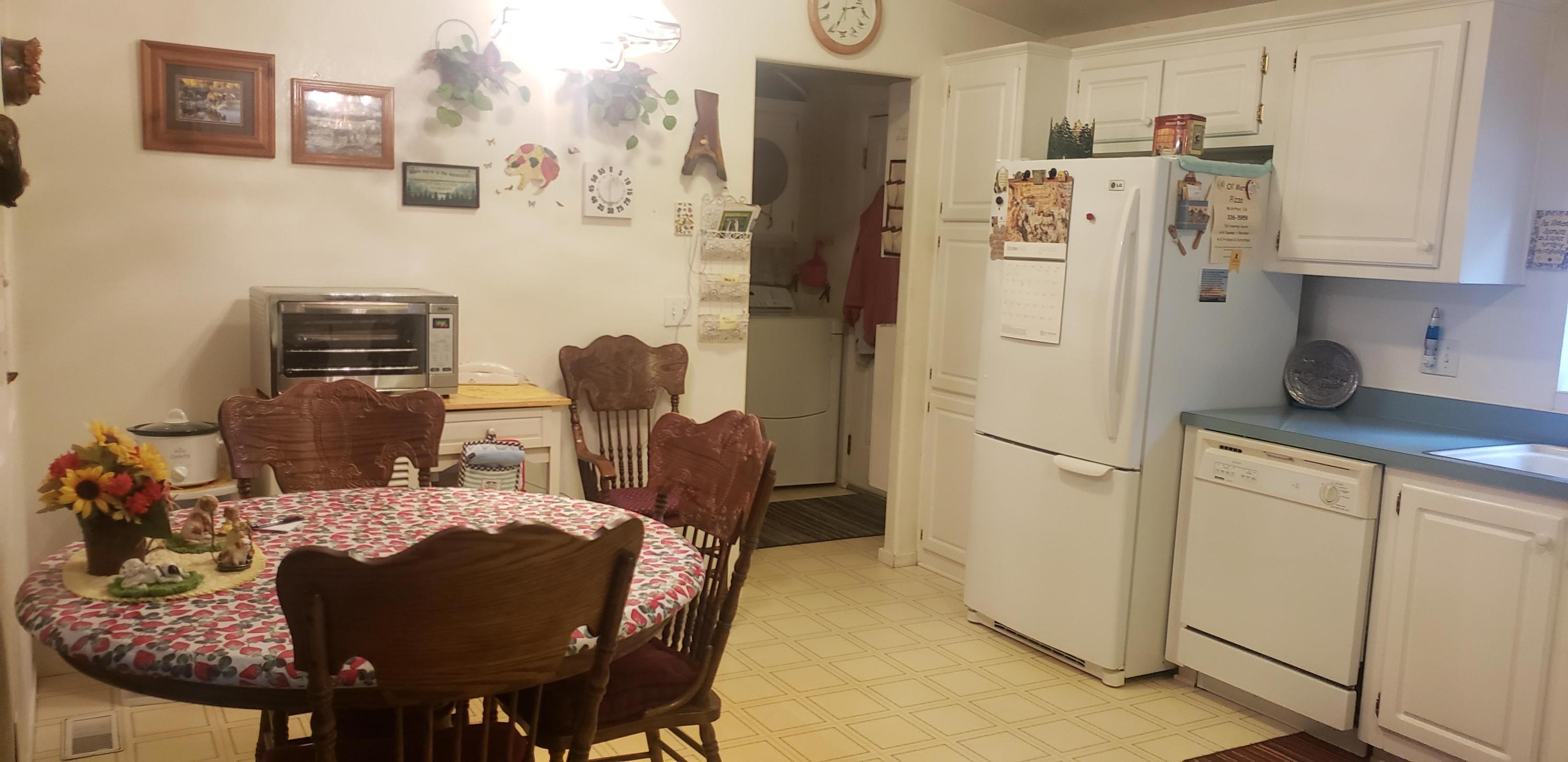 29268 Day Road McArthur, CA 96056 - Photo 4 of 12 gene dining
