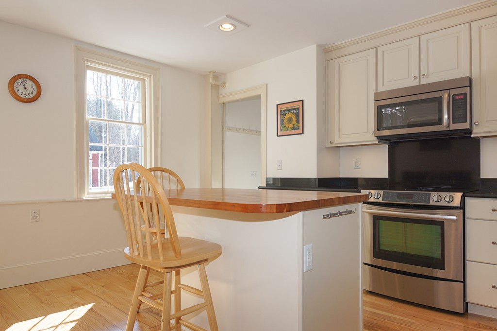 59 Sampson Road Bolton, MA 01740 - Photo 9 of 28 Gallery Image 9
