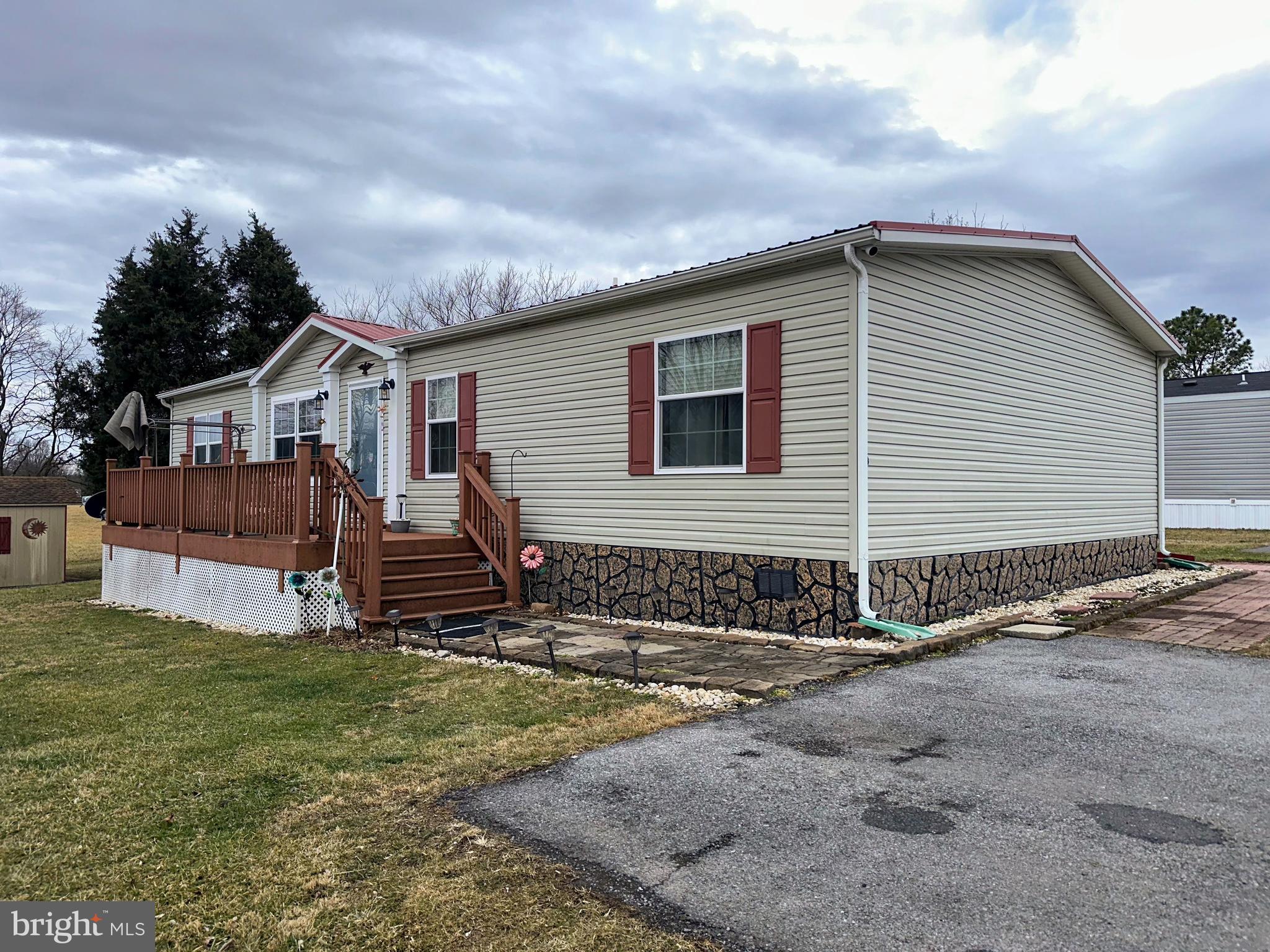 74 Silent Way Inwood, WV 25428 - Photo 6 of 35 side view