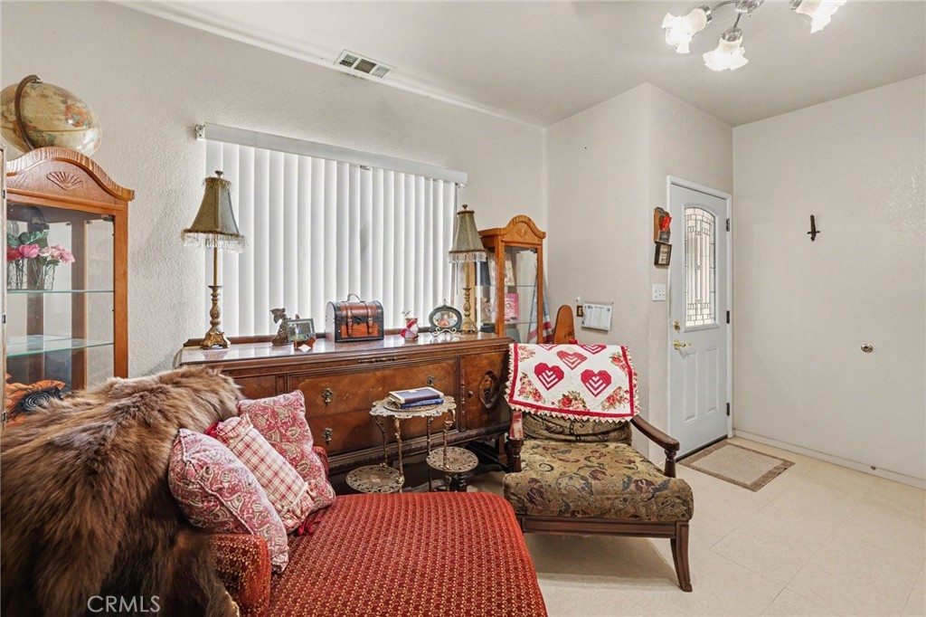 2031 West Swain Road Stockton, CA 95207 - Photo 6 of 29