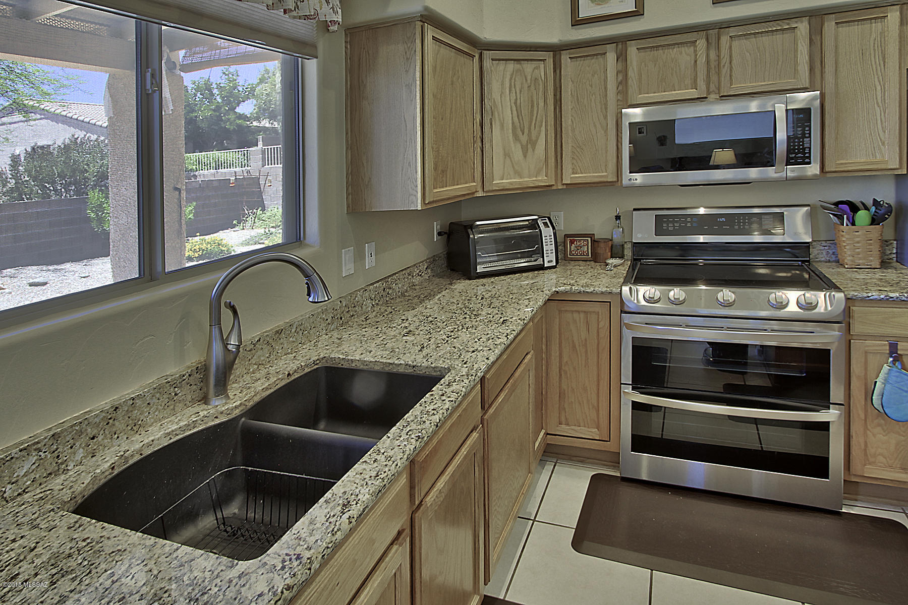 409 West Greys Road Oro Valley, AZ 85737 - Photo 8 of 25