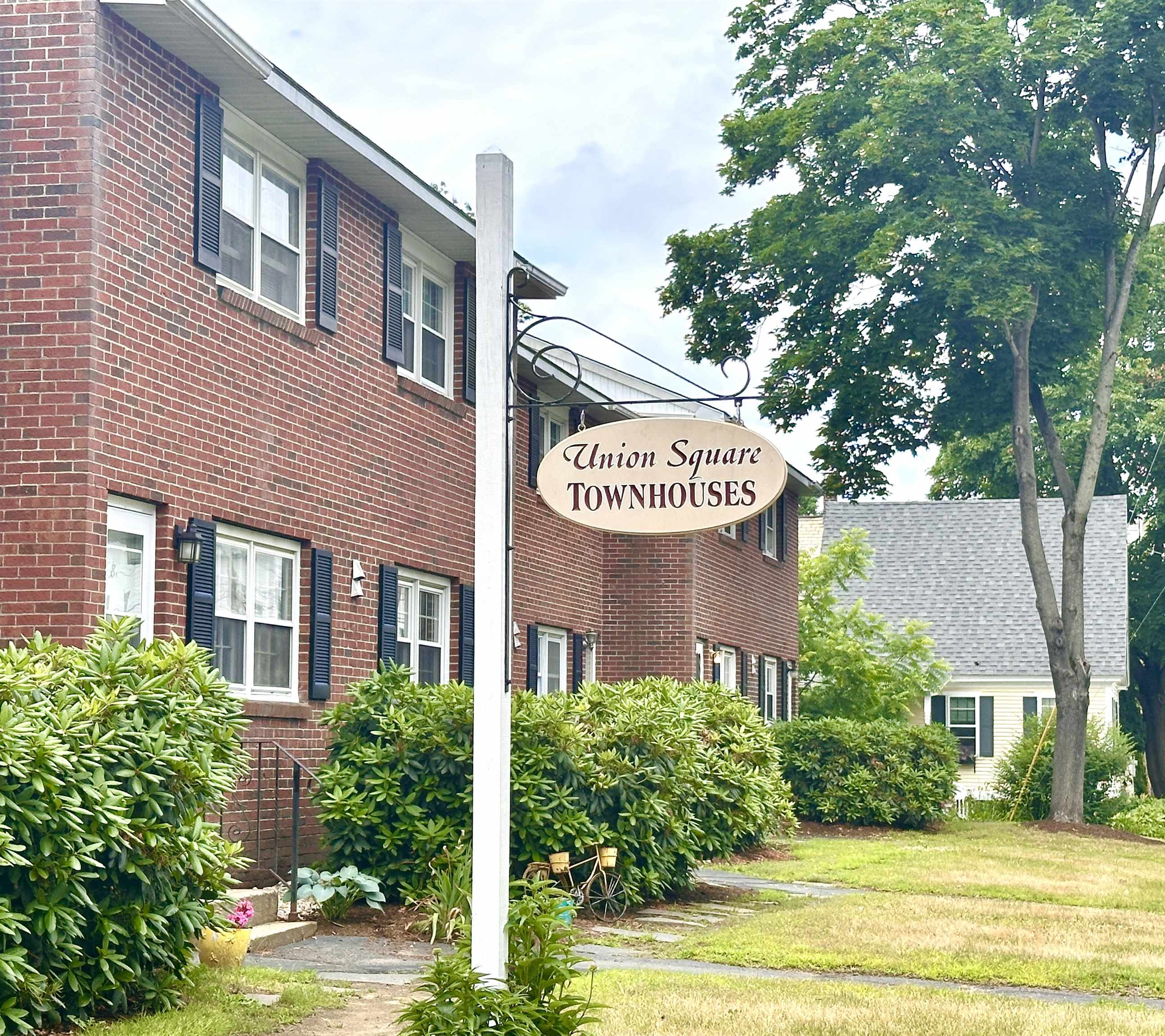 28 Union Street, Unit B Keene, NH 03431 - Photo 1 of 26 Gallery Image 1