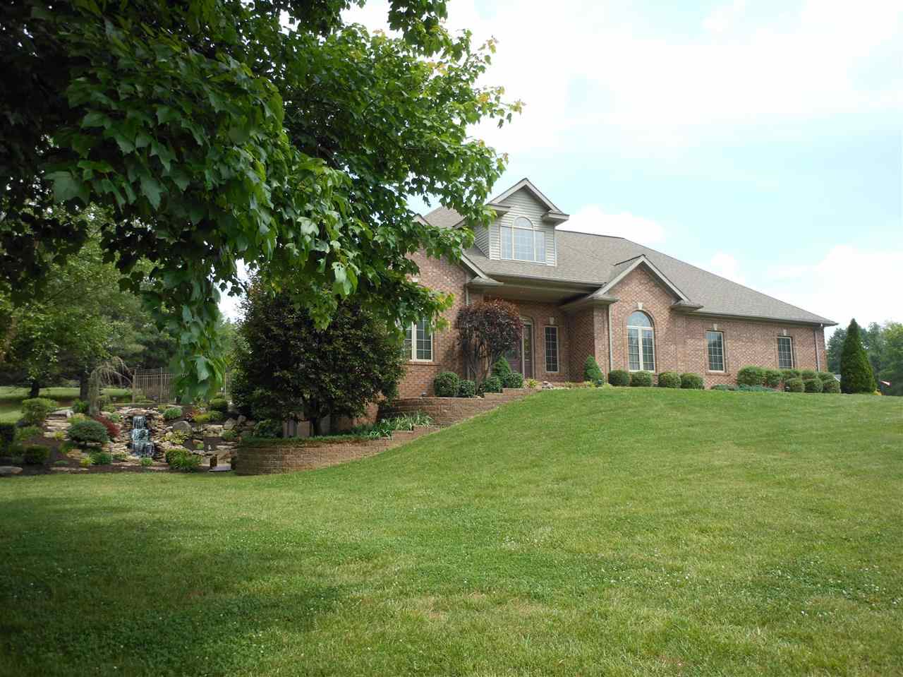 10101 Hillside Road Evansville, IN 47720 - Photo 1 of 30 Gallery Image 1