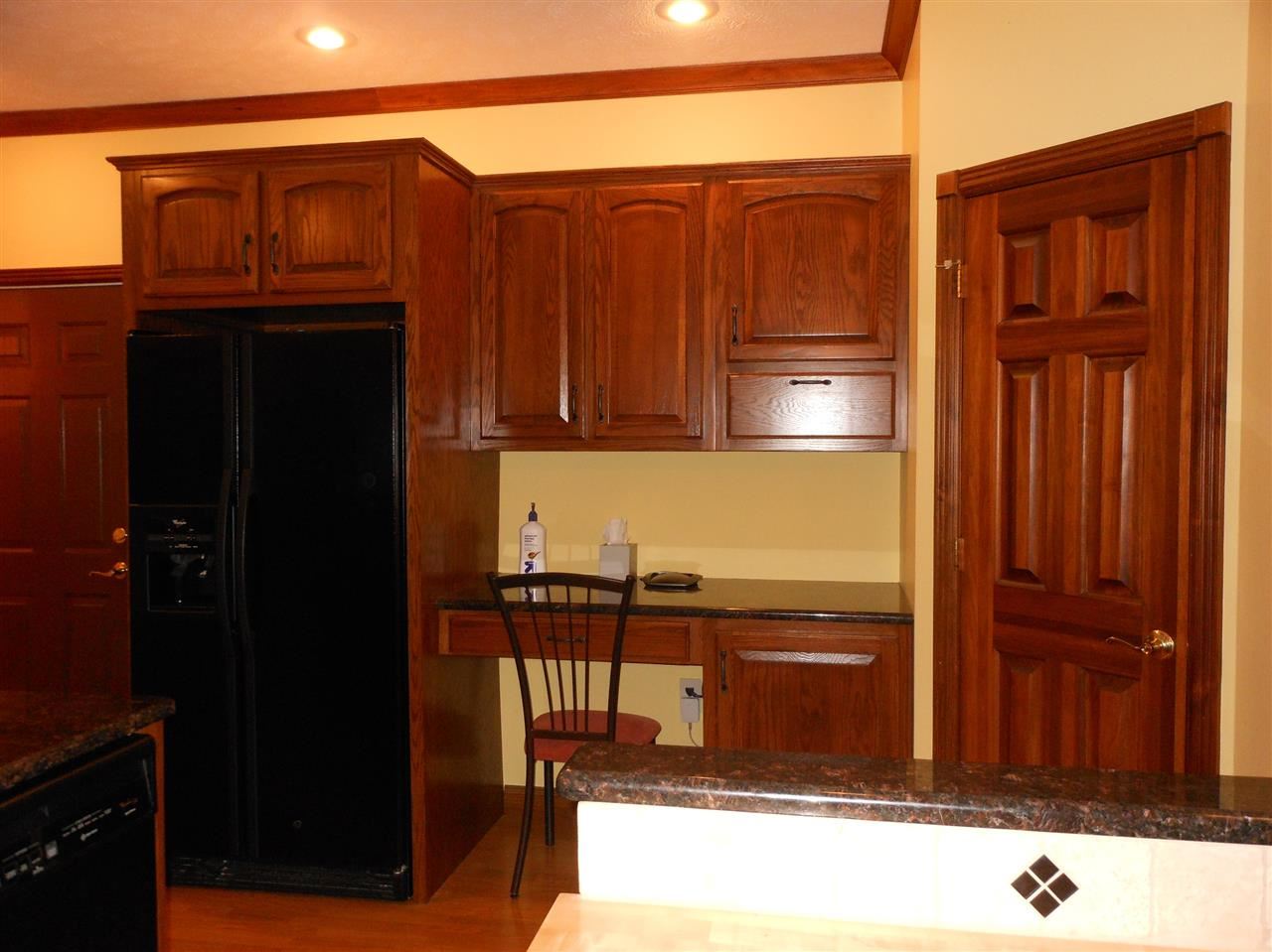 10101 Hillside Road Evansville, IN 47720 - Photo 12 of 30 Gallery Image 12