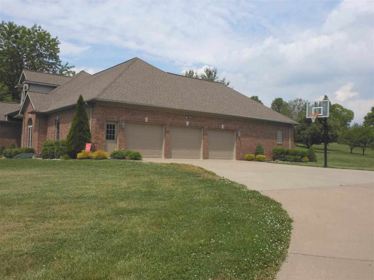 10101 Hillside Road Evansville, IN 47720 - Photo 3 of 30 Gallery Image 3