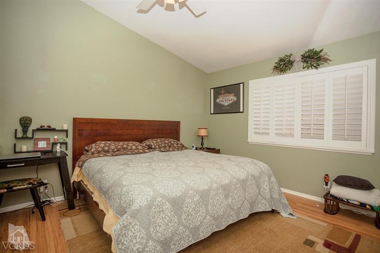 13648 Laurelhurst Road Moorpark, CA 93021 - Photo 14 of 32 a bedroom with a bed and a window