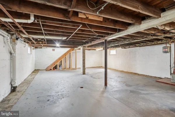 a view of under construction room