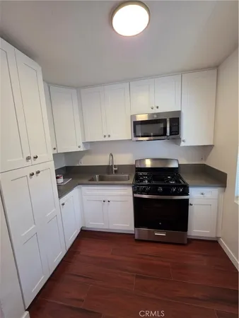 $2,195 | 5863 Whitnall Highway, Unit 4, North Hollywood, CA 91601