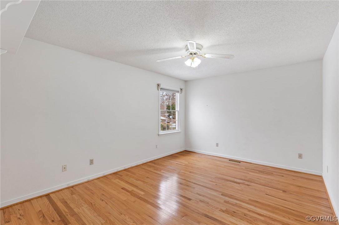 4752 Treely Road Chester, VA 23831 - Photo 24 of 37