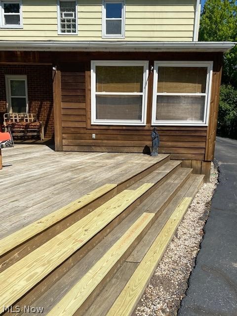 1600 South Green Road Cleveland, OH 44121 - Photo 22 of 29 large well maintained deck