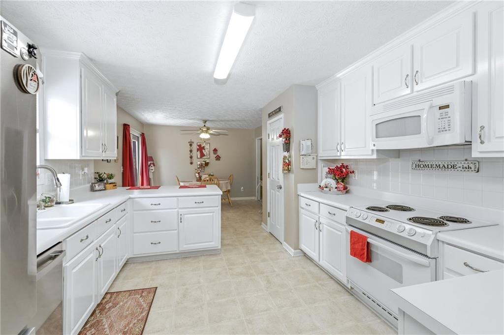 37 Cheatham Bluff Jefferson, GA 30549 - Photo 13 of 43