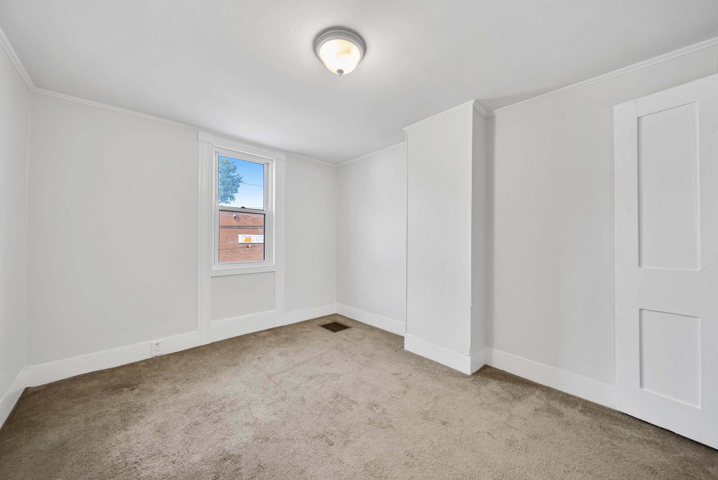 208 Main Street Somersworth, NH 03878 - Photo 16 of 31