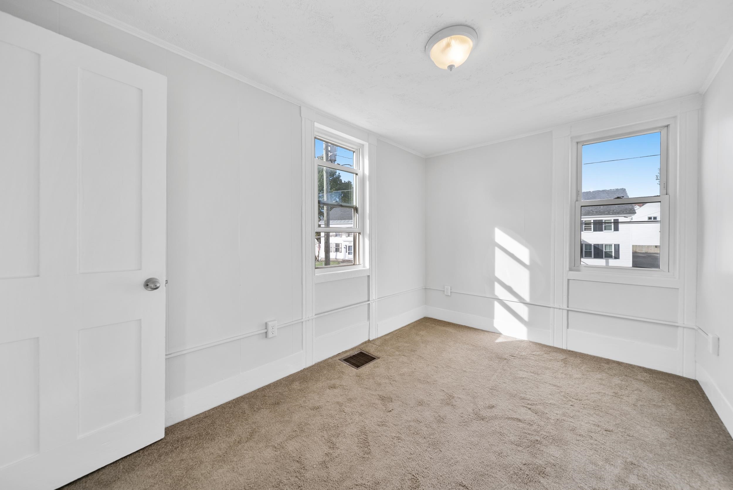 208 Main Street Somersworth, NH 03878 - Photo 22 of 31