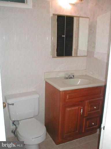 13123 Holdridge Road Silver Spring, MD 20906 - Photo 11 of 15 Bath #2