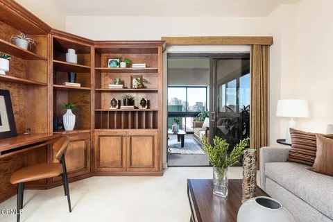 $949,000 | 10445 Wilshire Boulevard, Unit 604, Los Angeles, CA 90024
