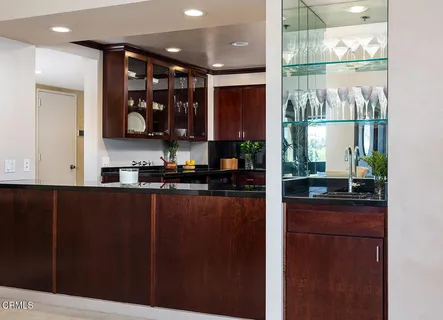 $949,000 | 10445 Wilshire Boulevard, Unit 604, Los Angeles, CA 90024