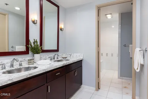 $949,000 | 10445 Wilshire Boulevard, Unit 604, Los Angeles, CA 90024