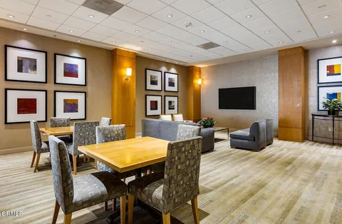 $949,000 | 10445 Wilshire Boulevard, Unit 604, Los Angeles, CA 90024
