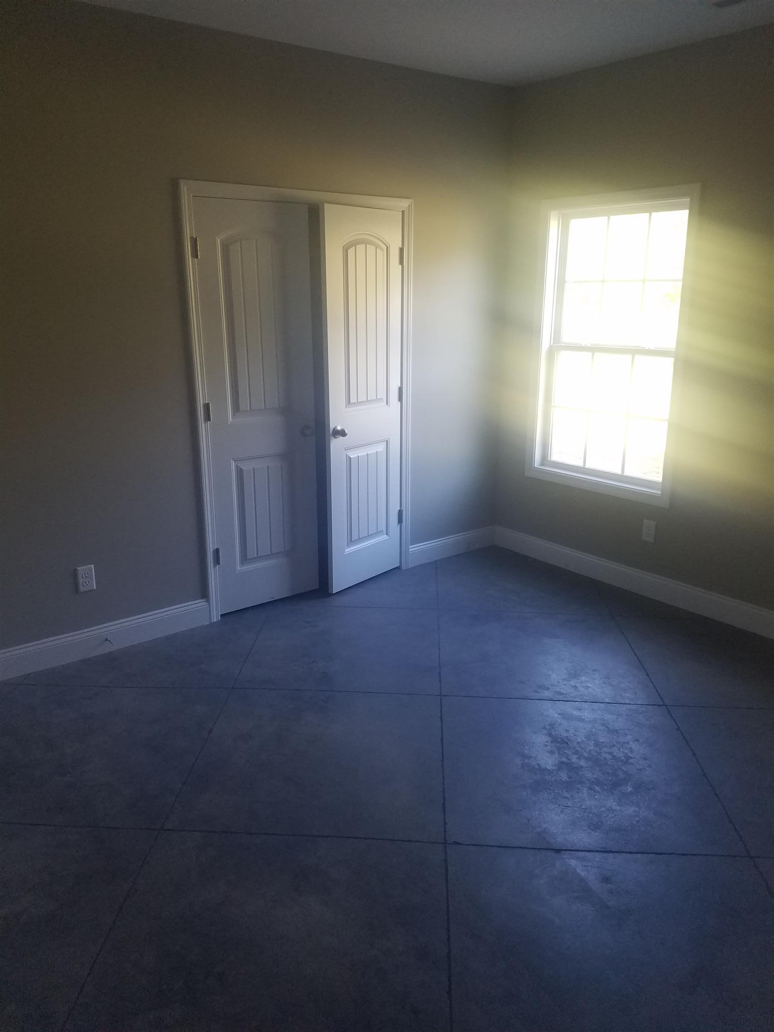 1017 Glendale Road Dickson, TN 37055 - Photo 4 of 8 Master Bedroom