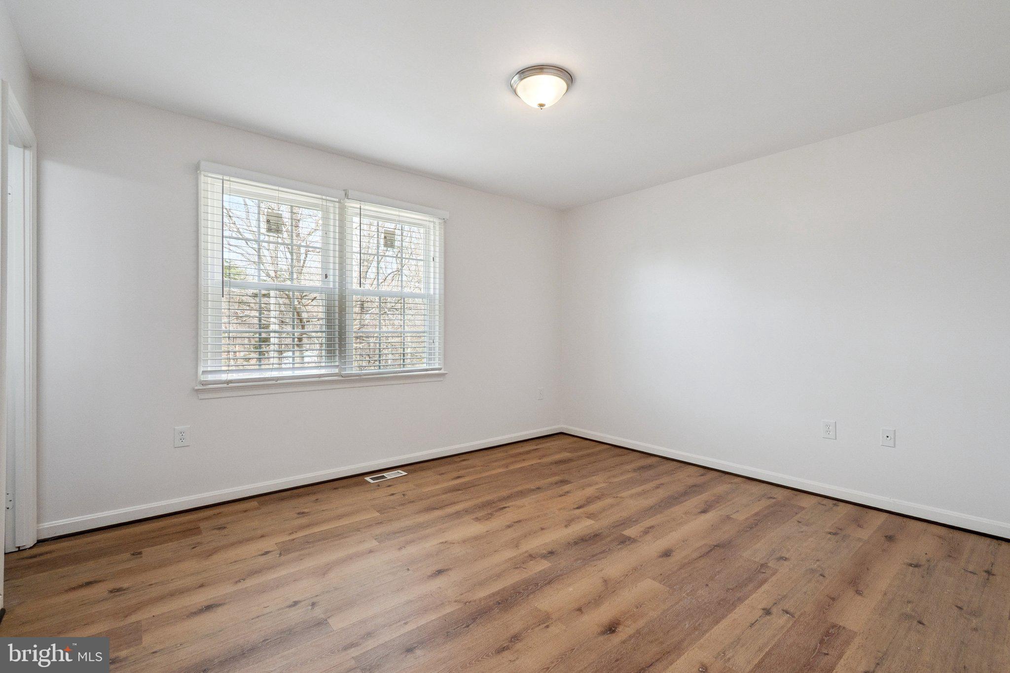 6803 Middlefield Road Fort Washington, MD 20744 - Photo 15 of 36