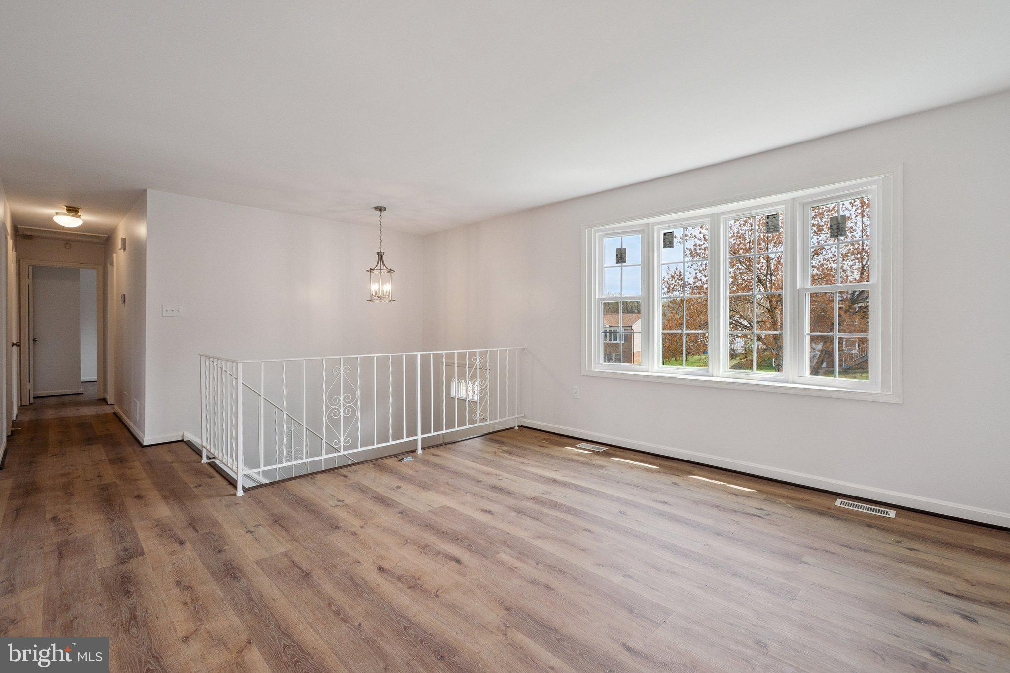 6803 Middlefield Road Fort Washington, MD 20744 - Photo 4 of 36