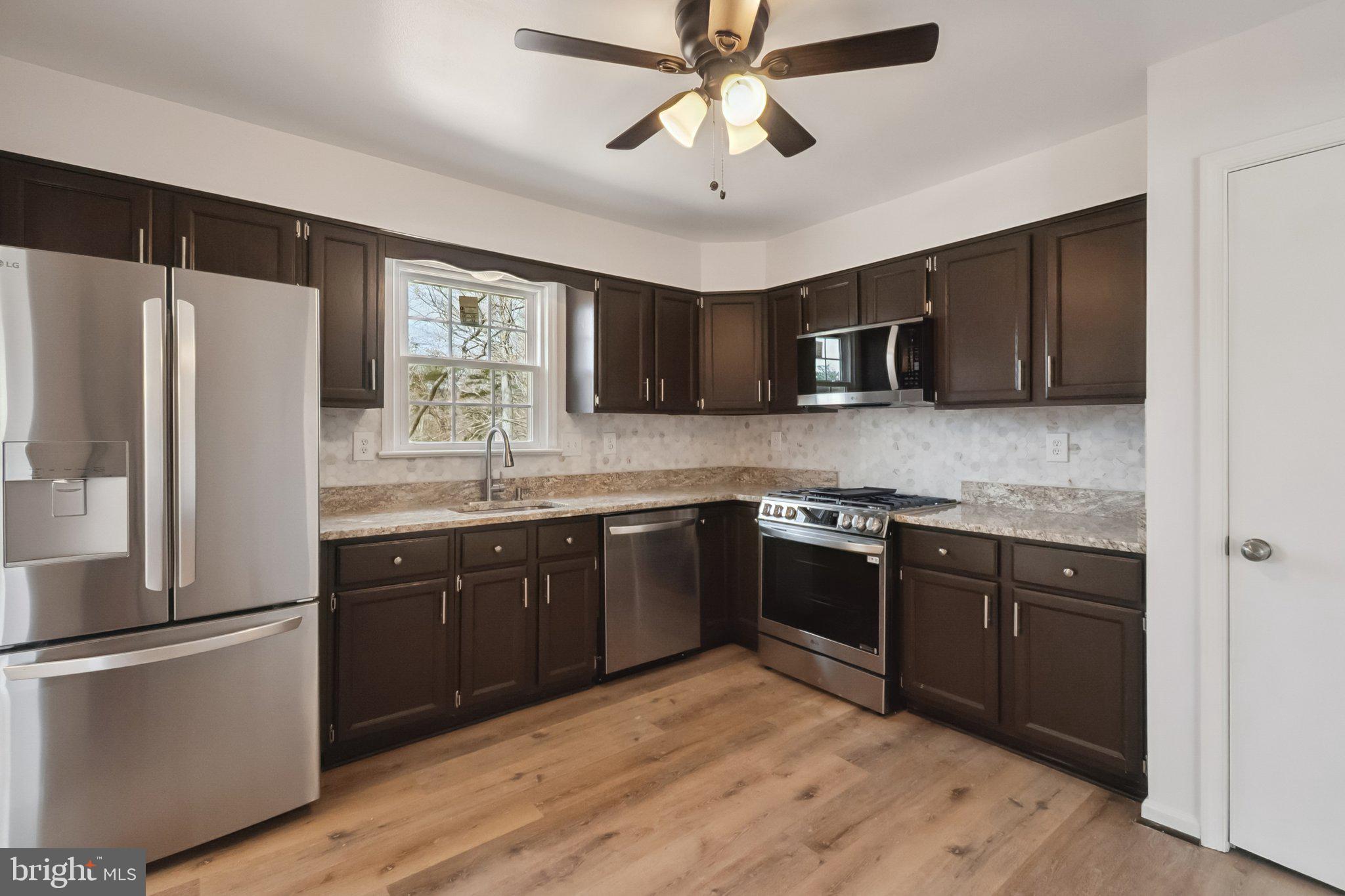 6803 Middlefield Road Fort Washington, MD 20744 - Photo 9 of 36